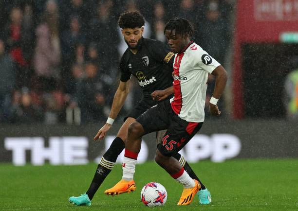 谁能在短兵 谁能在短兵