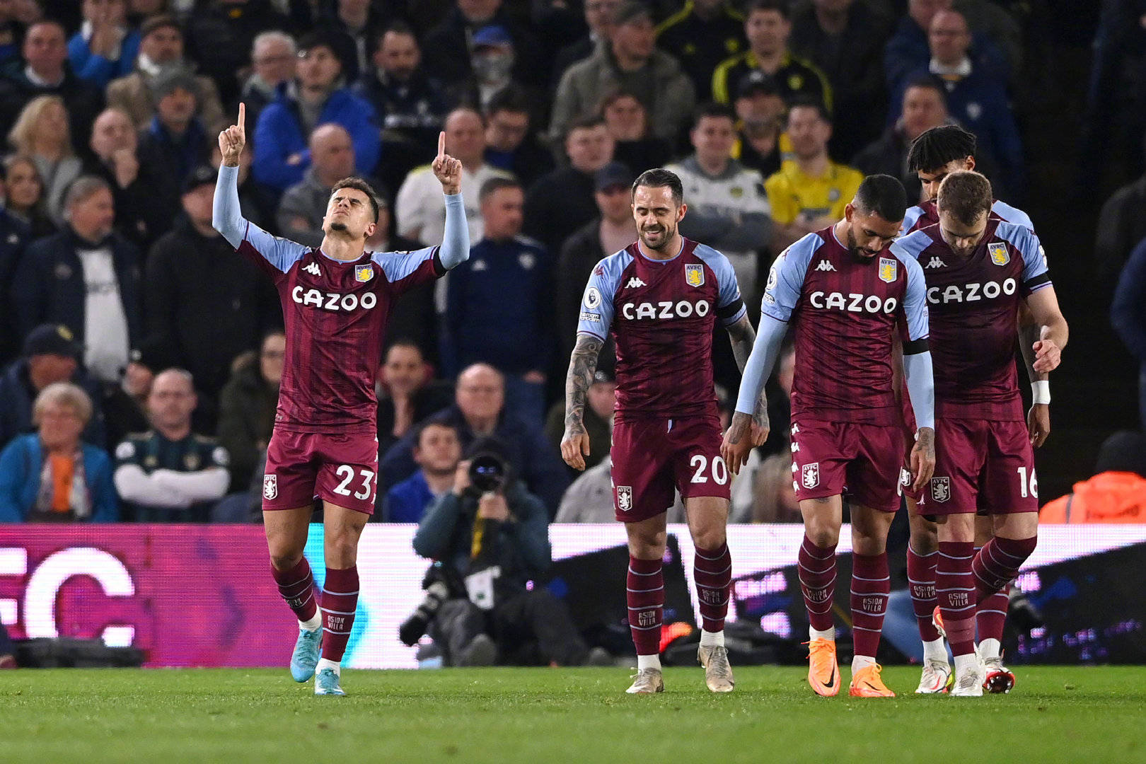 加强球员在 加强球员在